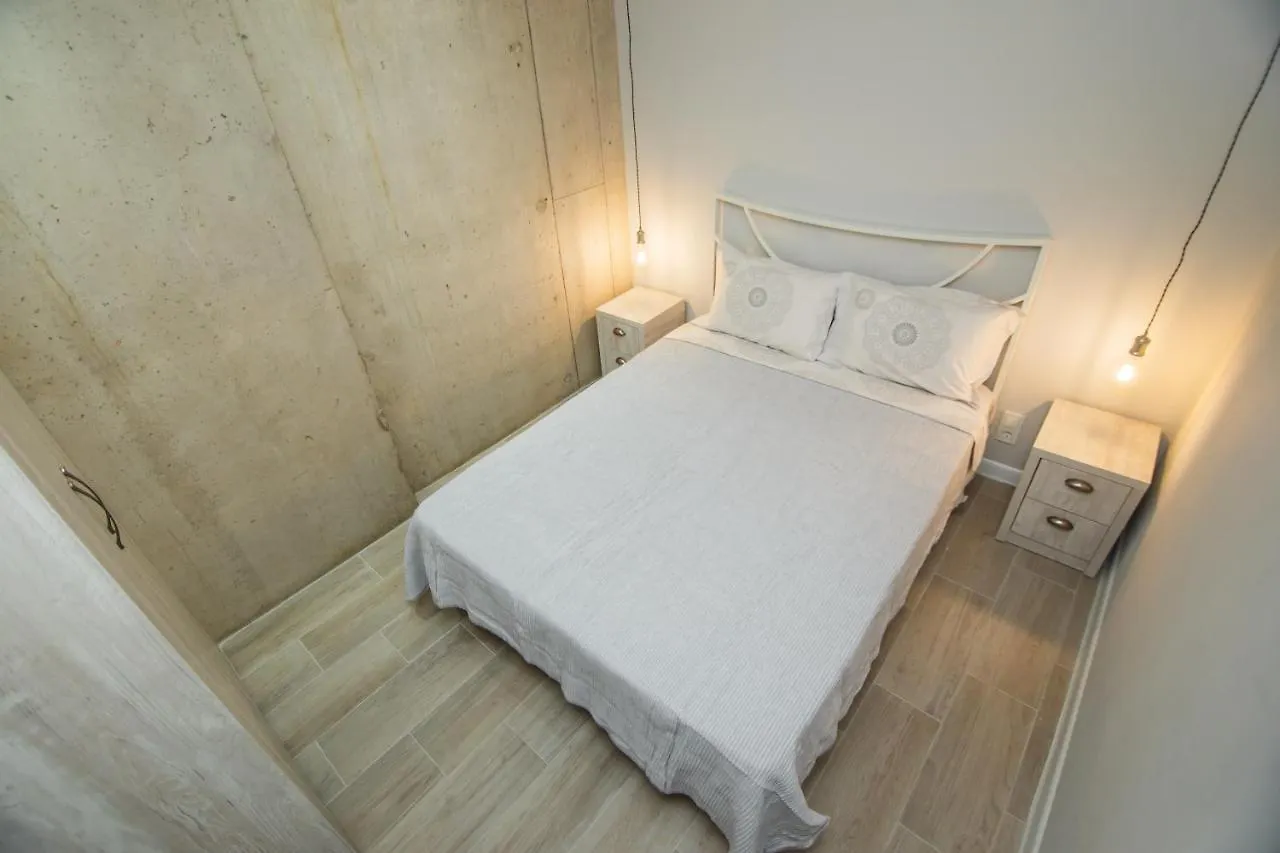 New Wave 2 Apartment Batumi 0*,